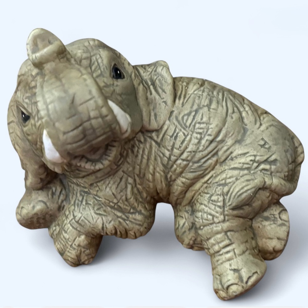 Vintage 1984 Gray Elephant Figurine Limited Edition “Political Critter” Statue